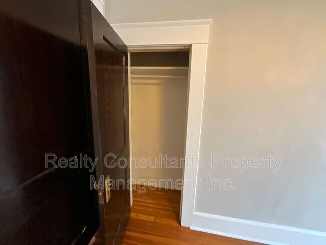 Building Photo - 1117 Lexington Ave