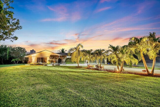 Building Photo - 10962 57th Pl S