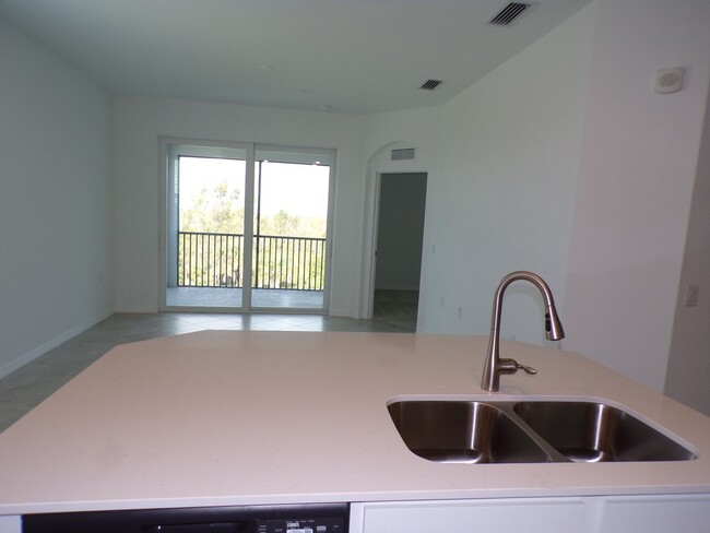 Building Photo - Brand New 3/2/2 Heritage Landing Condo