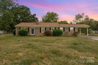 Building Photo - 14013 Eastfield Rd