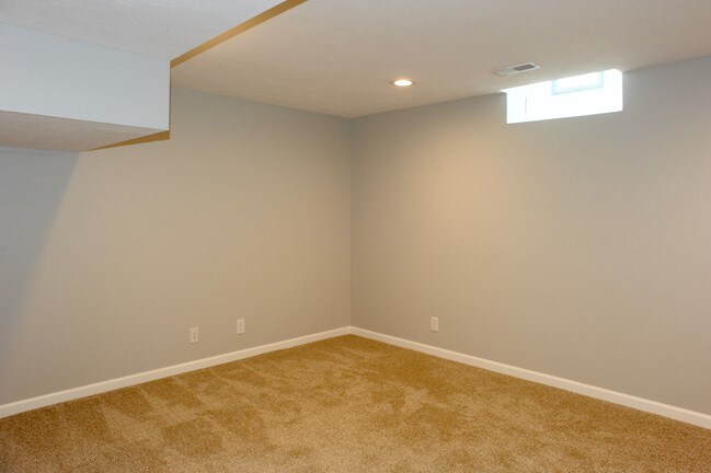 Building Photo - 1030 Veto St NW