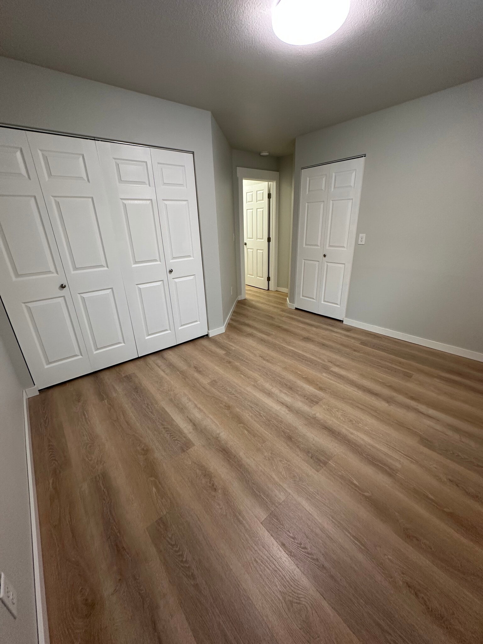2 Closets - 1350 Balfour dr