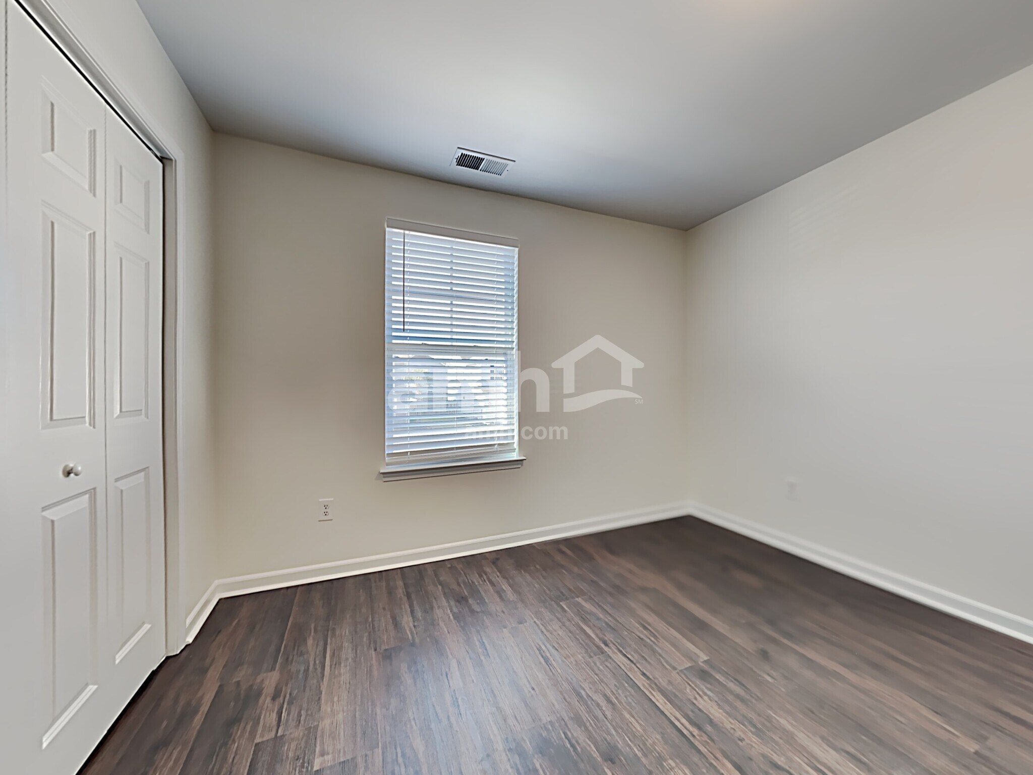 Building Photo - 121 Hyrne Dr