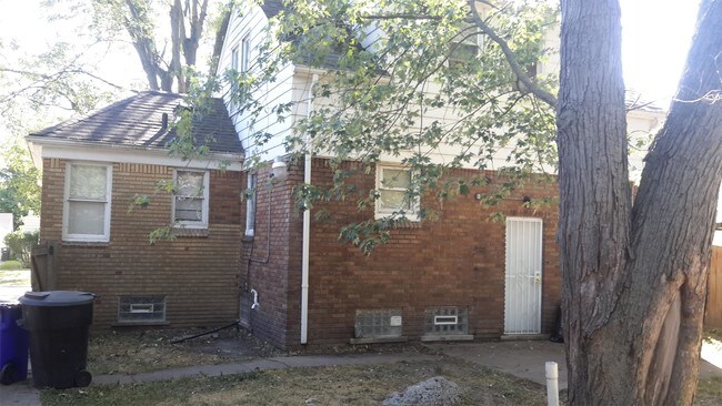 Building Photo - 4607 Marseilles St