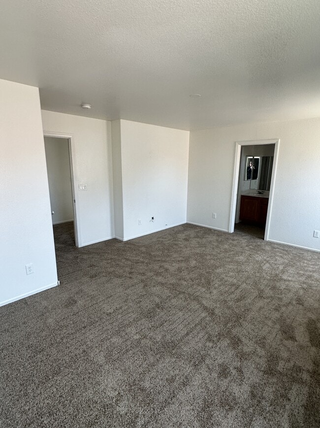 Building Photo - 6529 Adonis Heights St