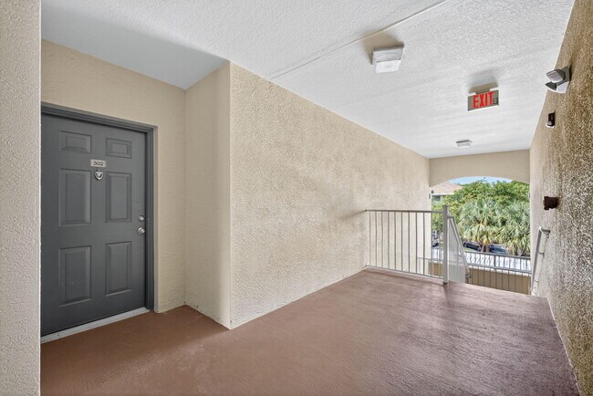 Building Photo - 6510 Emerald Dunes Dr