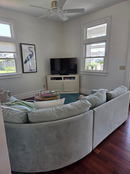 living room - 35 Pine Island Rd