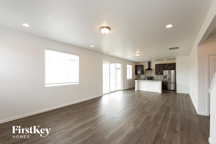 Building Photo - 14643 Normande Dr