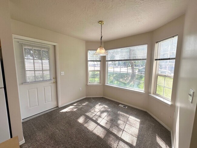 Building Photo - Corsair Lane 2