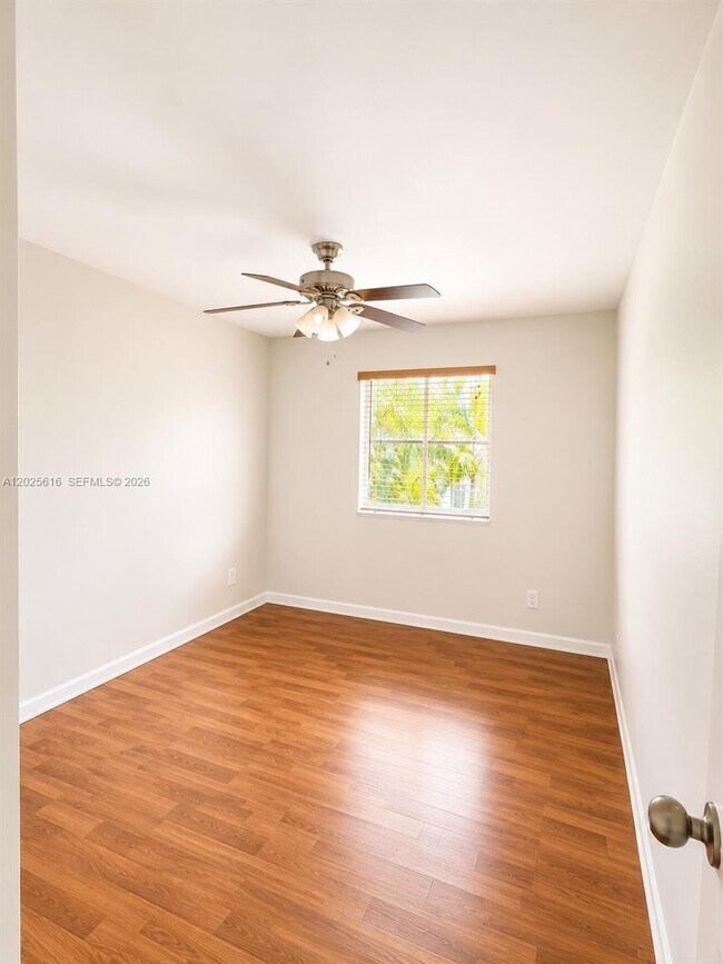 Building Photo - 1319 Croton Ct