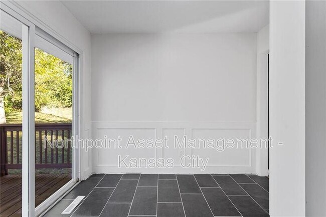Building Photo - 16364 E 34th St S