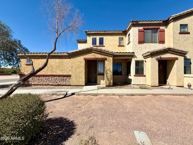 Building Photo - 1456 E 9th St