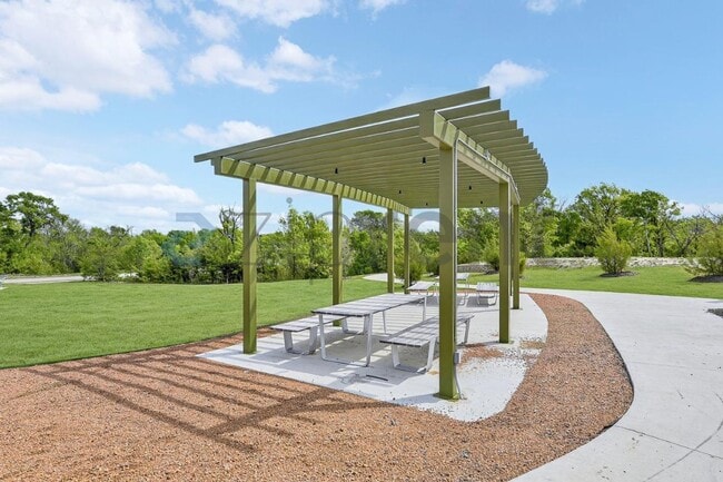 Building Photo - 1317 Kennedy Rd