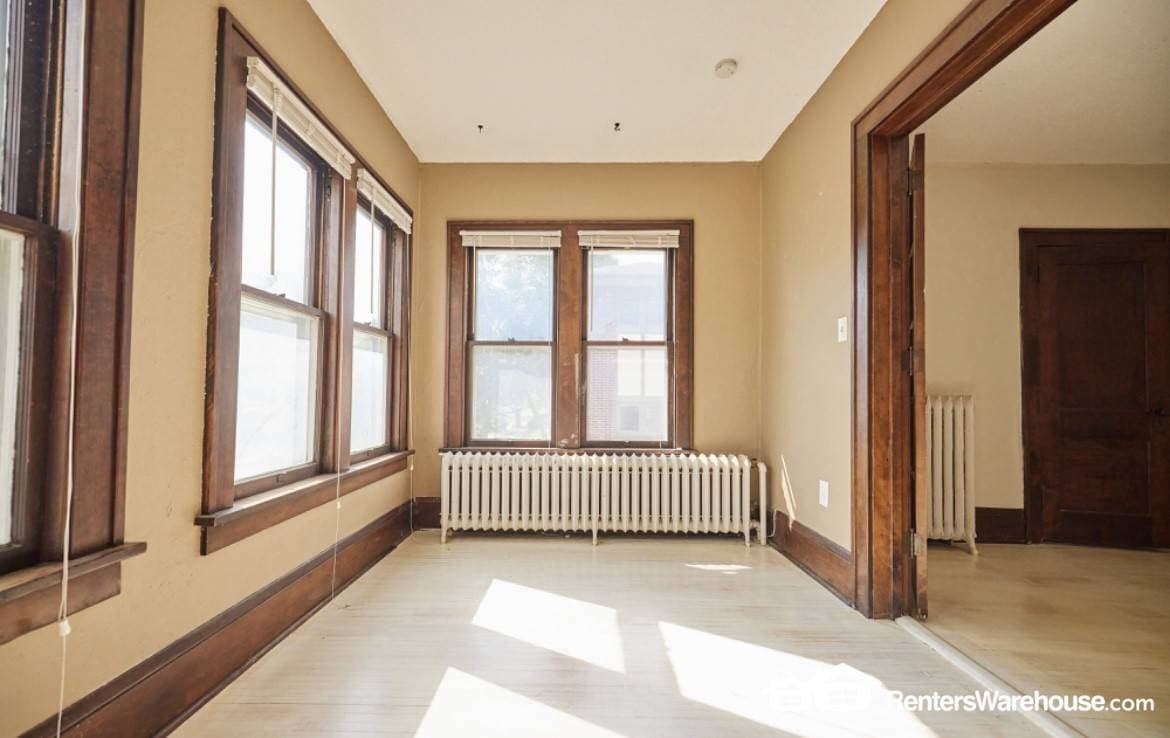 Building Photo - 3434 Girard Ave S