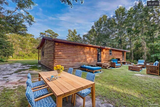 Building Photo - 2989 N 5th Ave