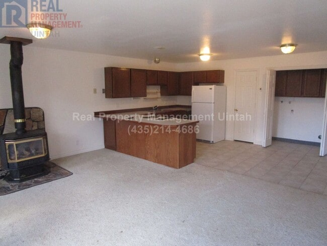 Building Photo - 3 Bed 2 bath Townhome in Ashley Park Estates