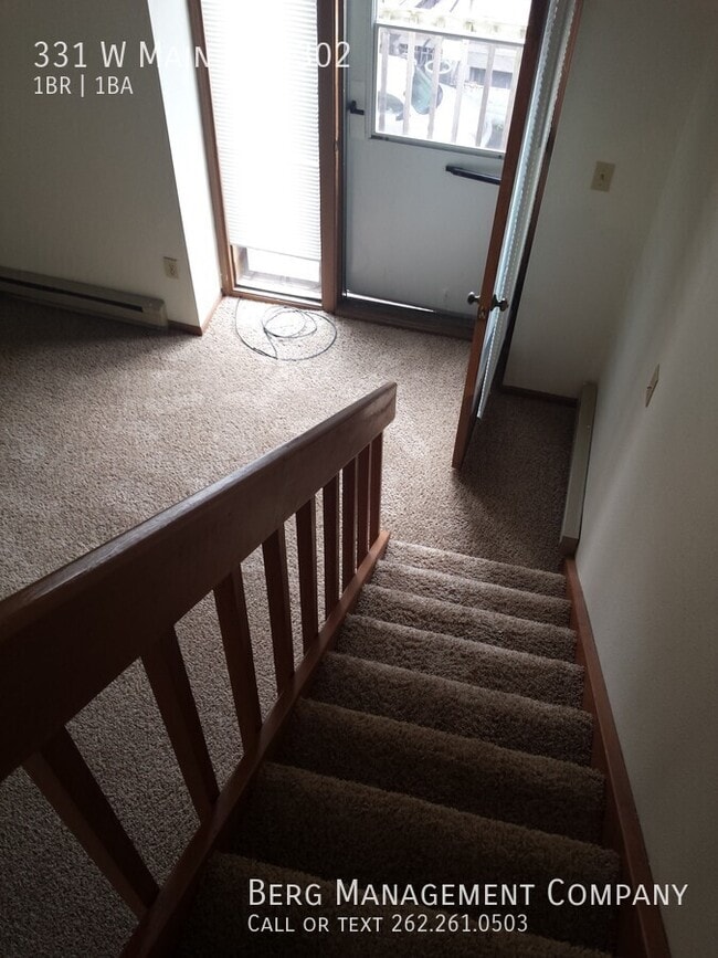 Building Photo - 331 W Main St