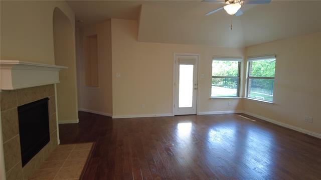 Building Photo - 300 Dorset Ct