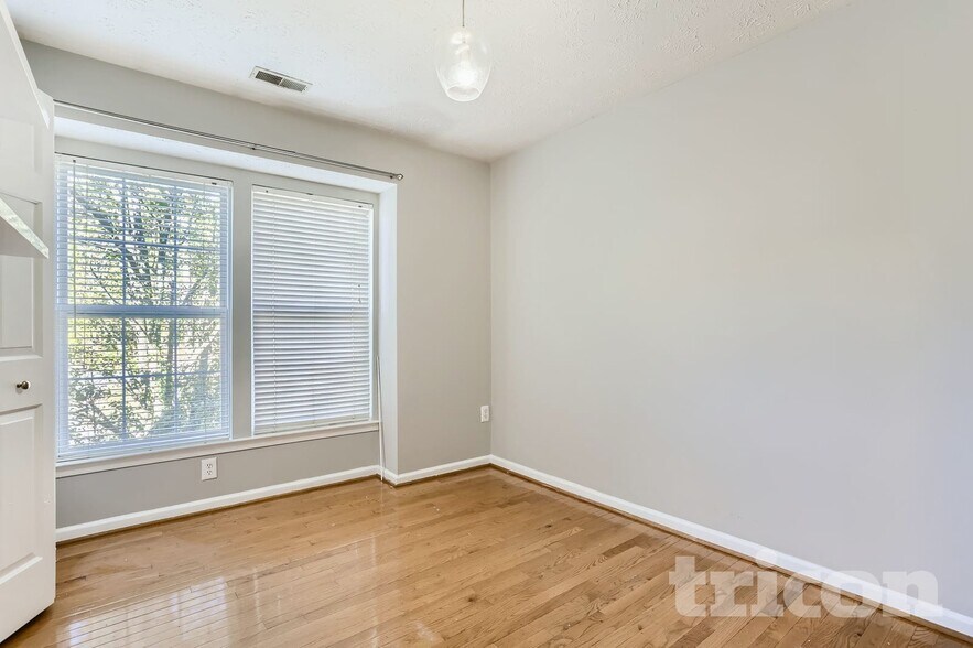 Building Photo - 5143 Spring Willow Ct