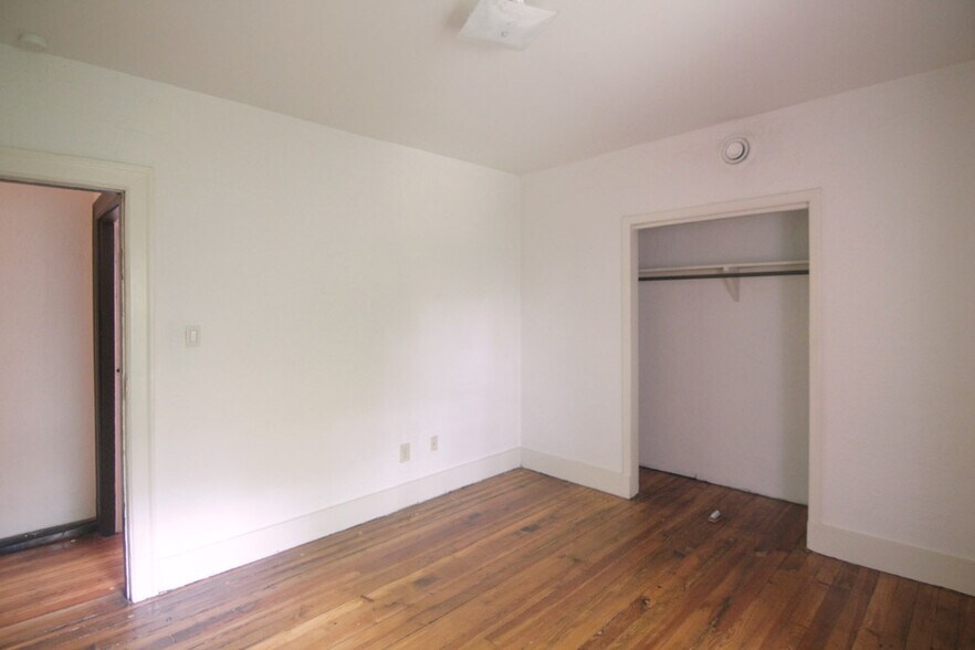 Building Photo - 314 S Trenton Ave