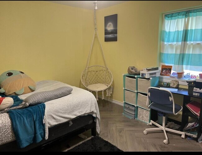 Bedroom 3 - 2512 Norwood St