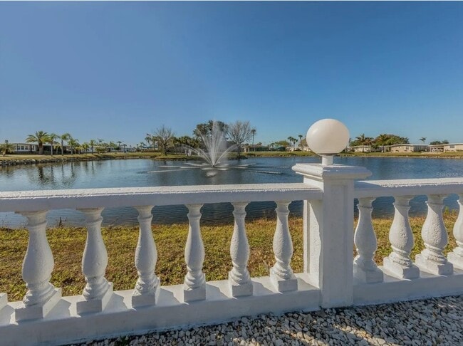 Building Photo - 106 Lazy River Rd