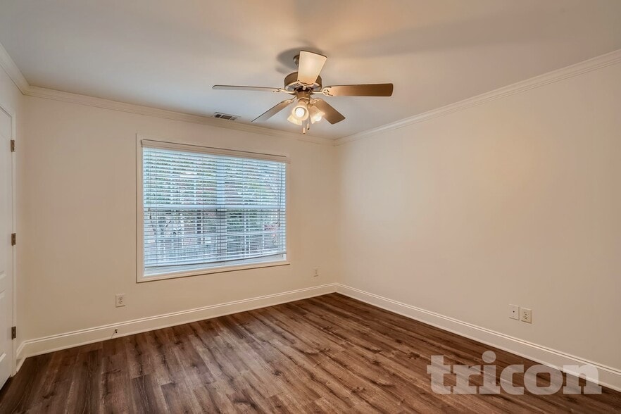 Building Photo - 612 Peach Pl