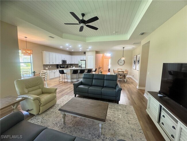 Building Photo - 10253 Gulfstone Ct