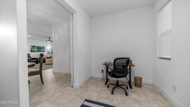 Building Photo - 16159 S 177th Dr