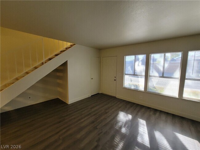 Building Photo - 3364 Royce Ct
