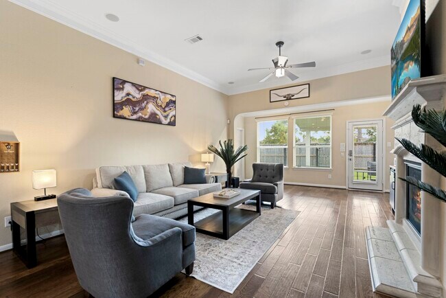 Building Photo - 13306 Misting Falls Ln