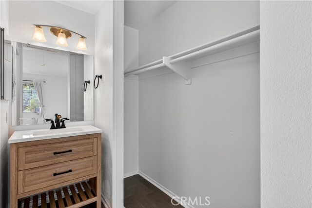 Building Photo - 60 Flor De Mar