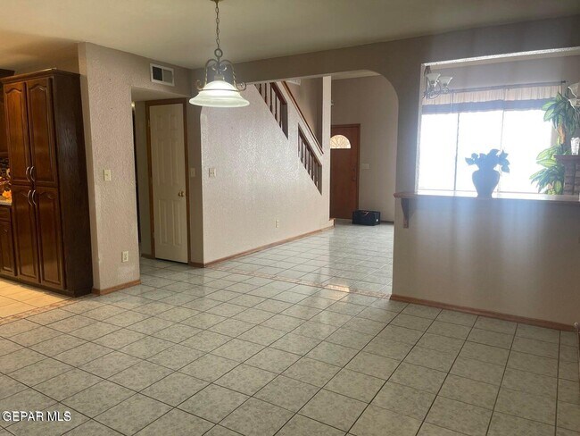 Building Photo - 808 Merriman Dr