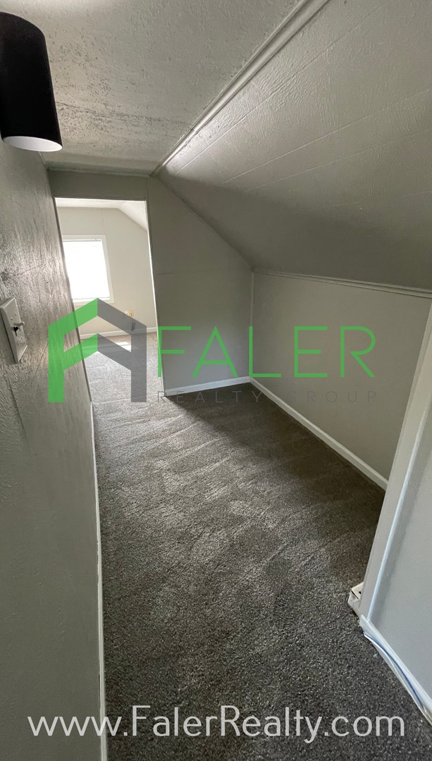 Building Photo - 3 Bedroom Cape Cod