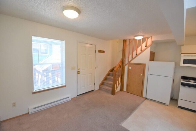 Building Photo - Fourplex on the Hill near CU Boulder!