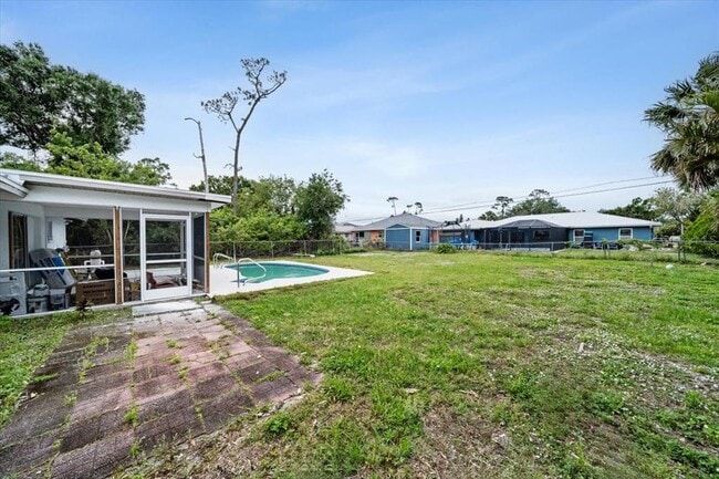 Building Photo - 21224 Quesada Ave