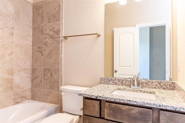 Building Photo - 5546 Sallow Bay Ln