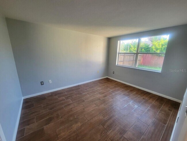 Building Photo - 3702 Sail Dr