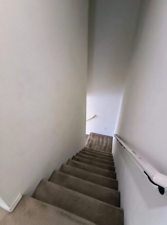 Building Photo - Beautiful 4-Bedroom Home for Lease – Corne...