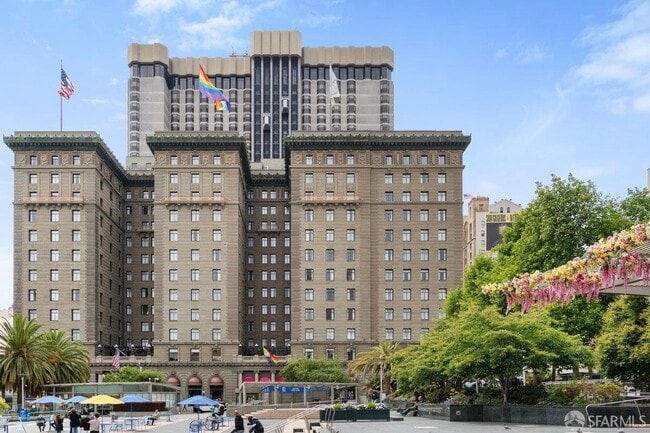 Building Photo - 690 Market St
