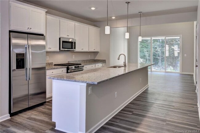 Building Photo - 4090 Isaac Cir