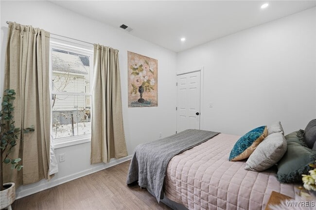 Building Photo - 265 Efner St