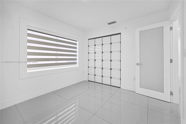 Building Photo - 13284 SW 39th St