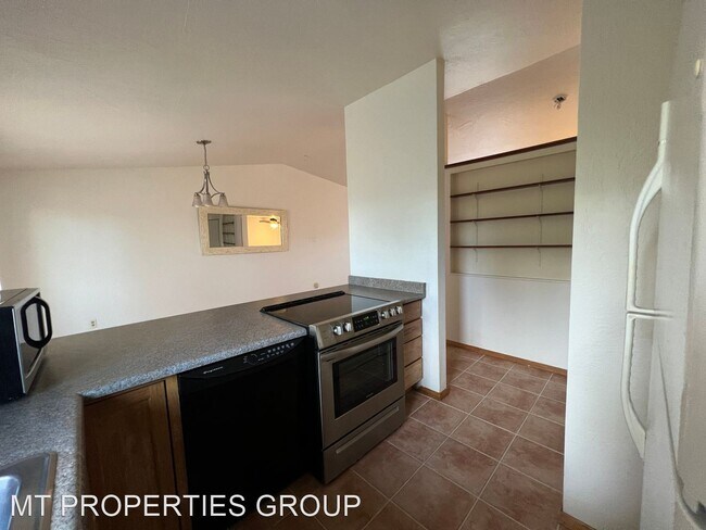 Building Photo - 2 br, 1 bath House - 2200 Garland #34