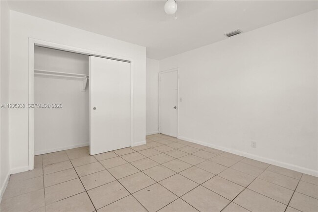 Building Photo - 501 SW 9th St