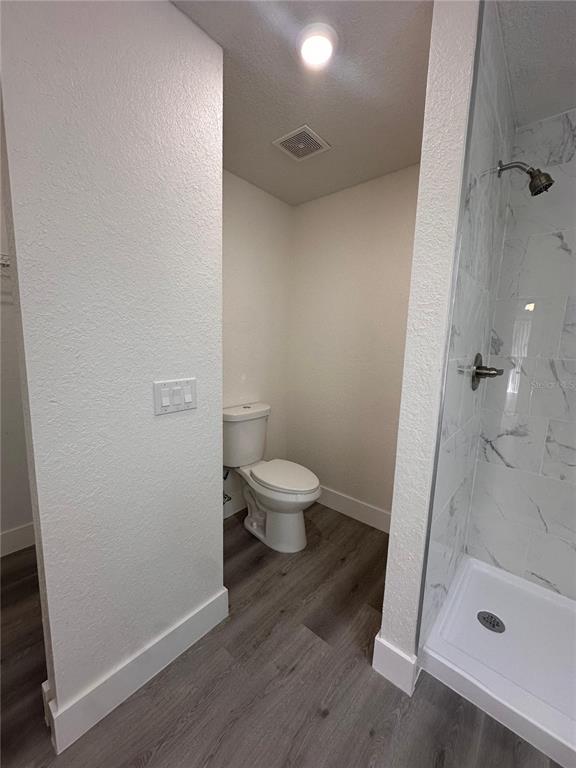 Building Photo - 40 Willow Run