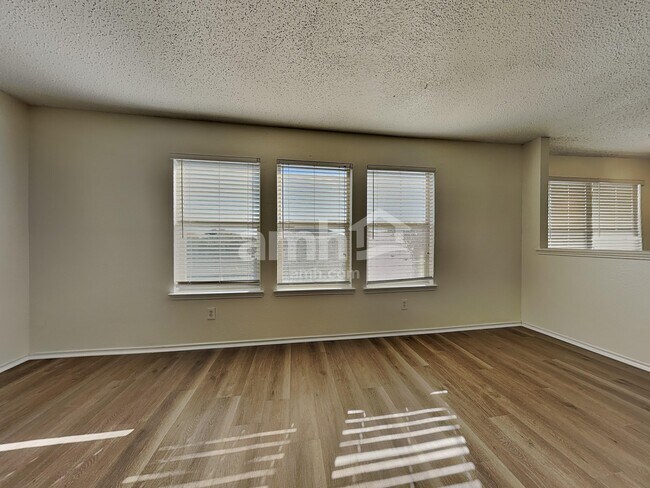 Building Photo - 108 Quail Meadows Ln