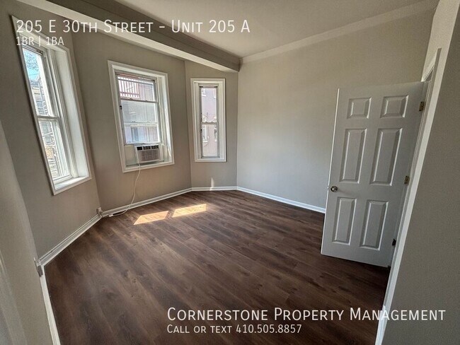 Building Photo - 205 E 30th St