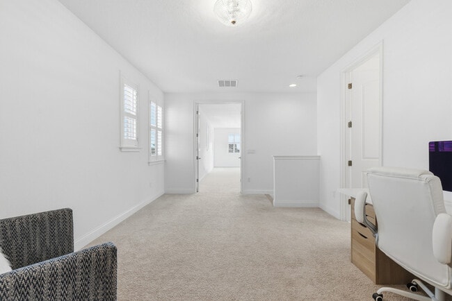 Building Photo - Luxury 5-Bedroom Residence in Eagle Creek with Indoor-Outdoor Living