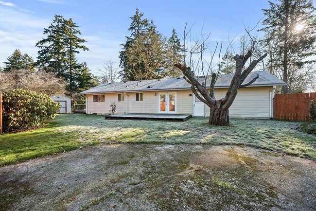 Building Photo - Charming 3-Bed Lakewood Home | Fully Updat...